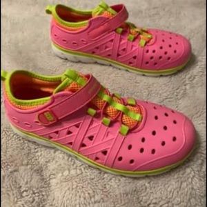 Water Shoes - Youth size 3 - Excellent condition